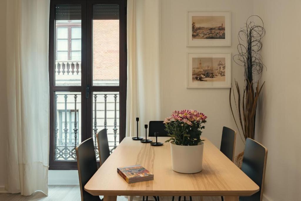 Apartamentos San Pedro Sevilla Exterior foto